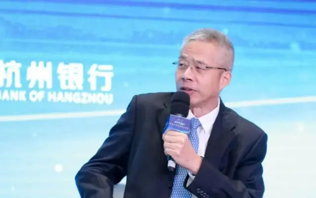 9月17日上海论坛探讨：股市上涨靠资金推动估值抬升？