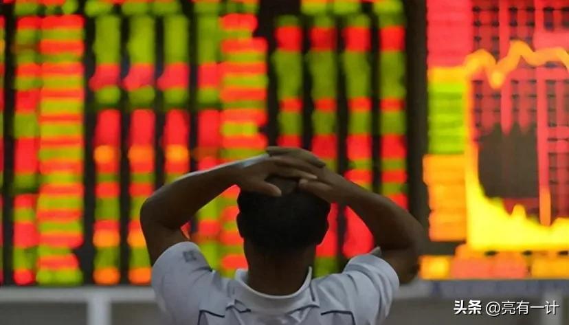 AI产业链杠杆资金涌入_炒股加杠杆怎么操作_两融余额冲破历史高点